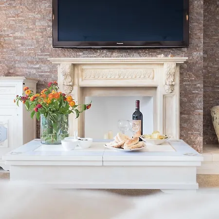 Ella Κόλπος των Κοραλλιών